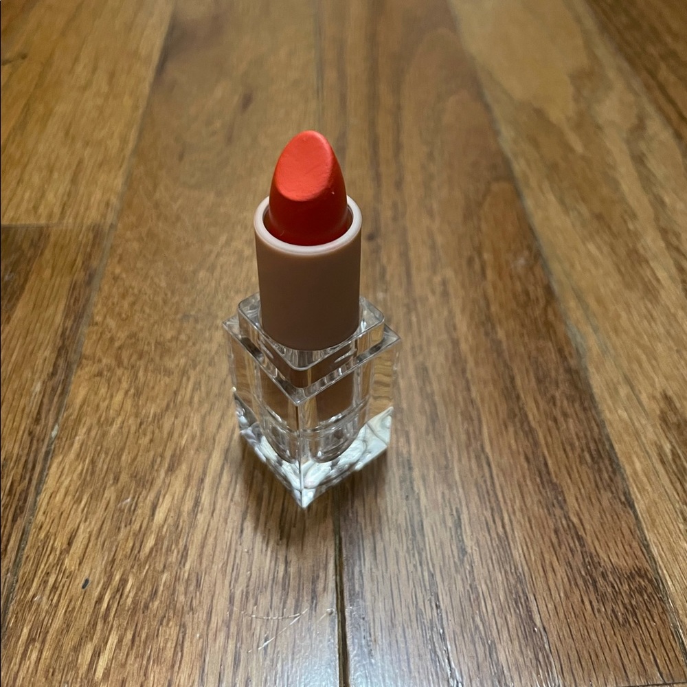 KKW Hot Sauce Crème Lipstick
